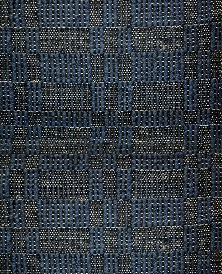 Handmade rug made up of Jute