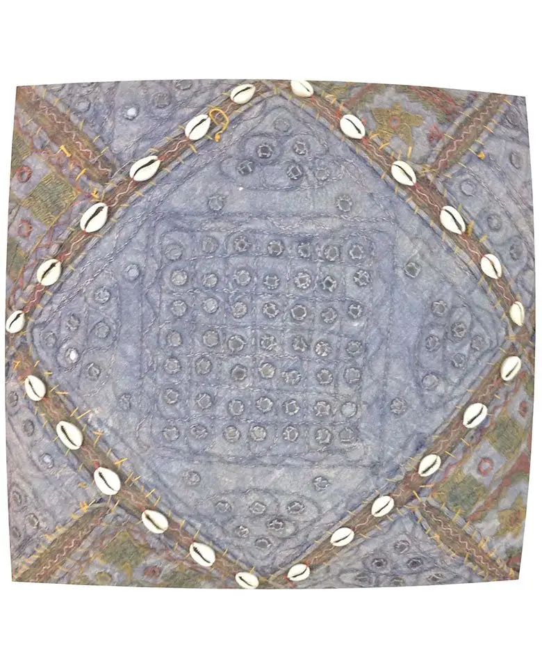 RU.P-5922 / Poufs